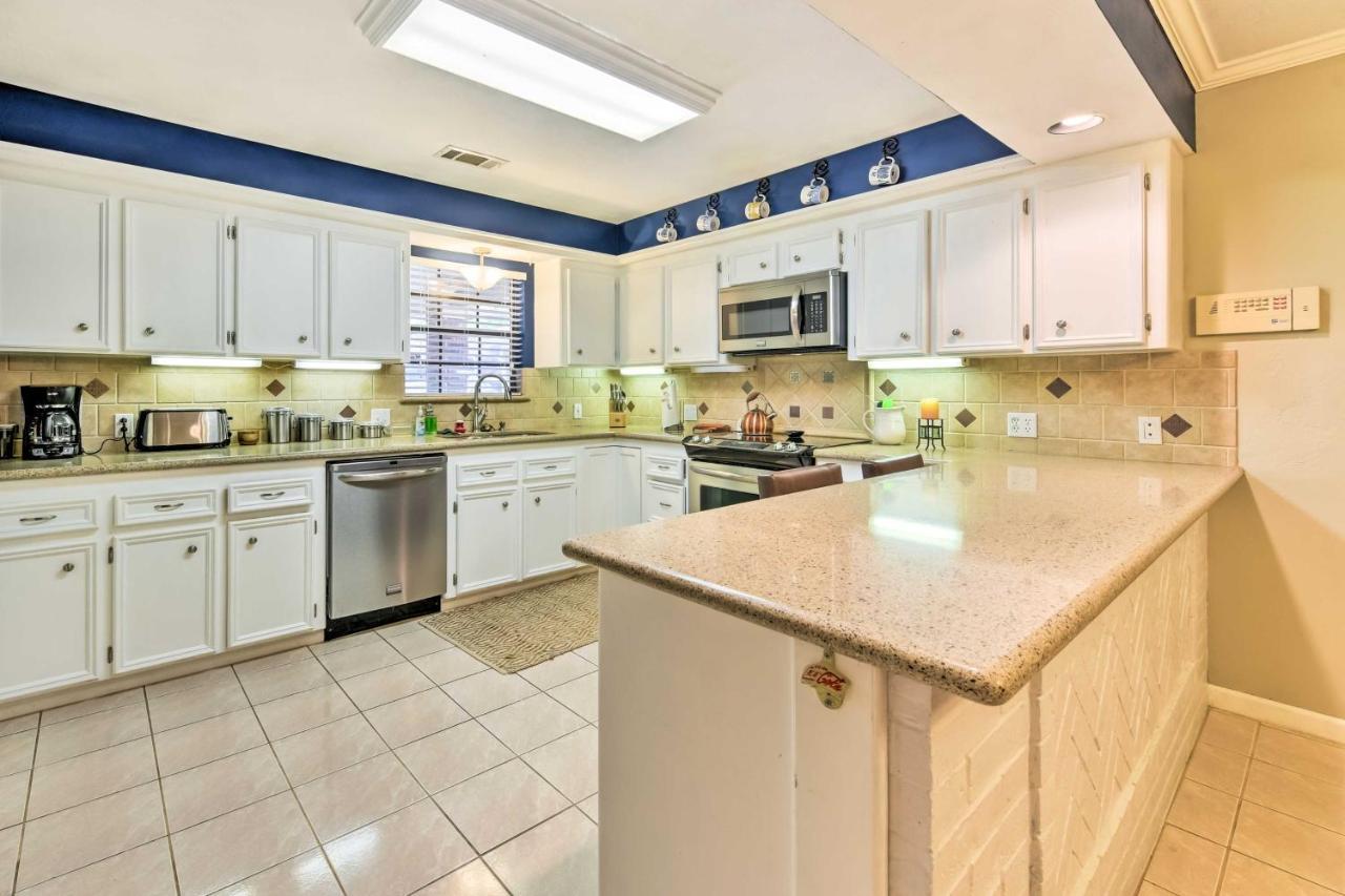 Quiet Lake Conroe Townhome With 2 Boat Slips! Willis Ngoại thất bức ảnh