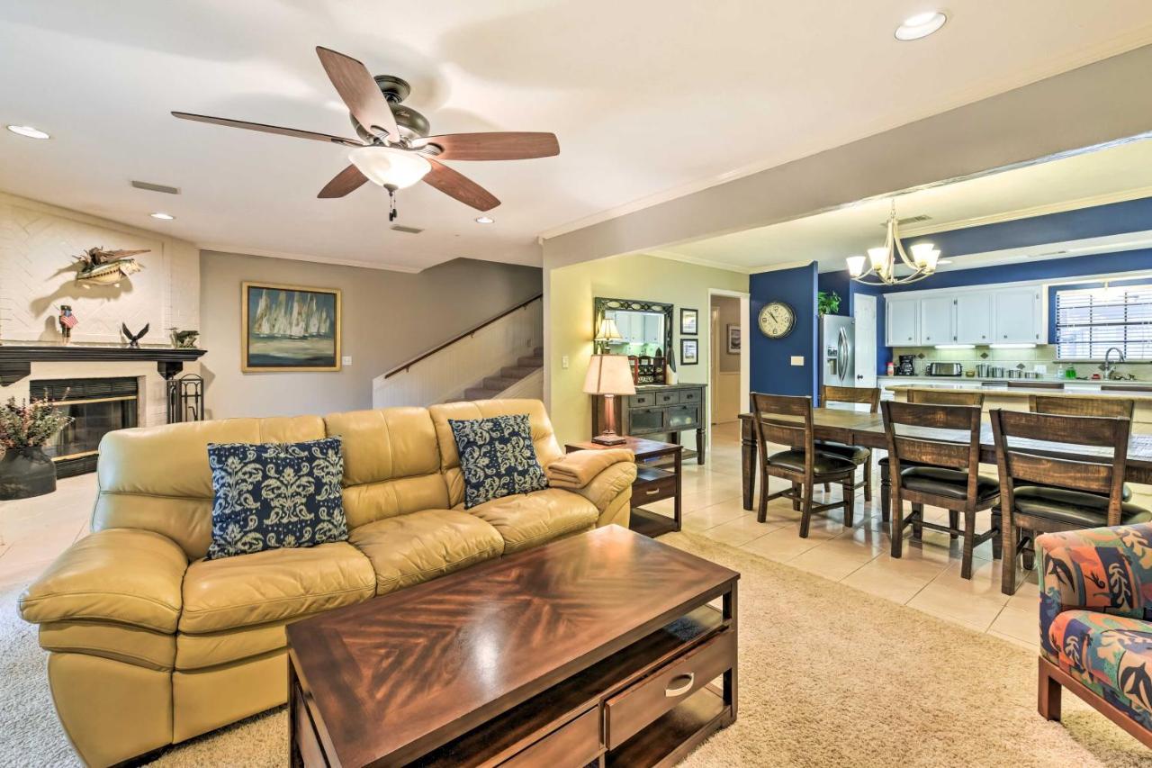 Quiet Lake Conroe Townhome With 2 Boat Slips! Willis Ngoại thất bức ảnh