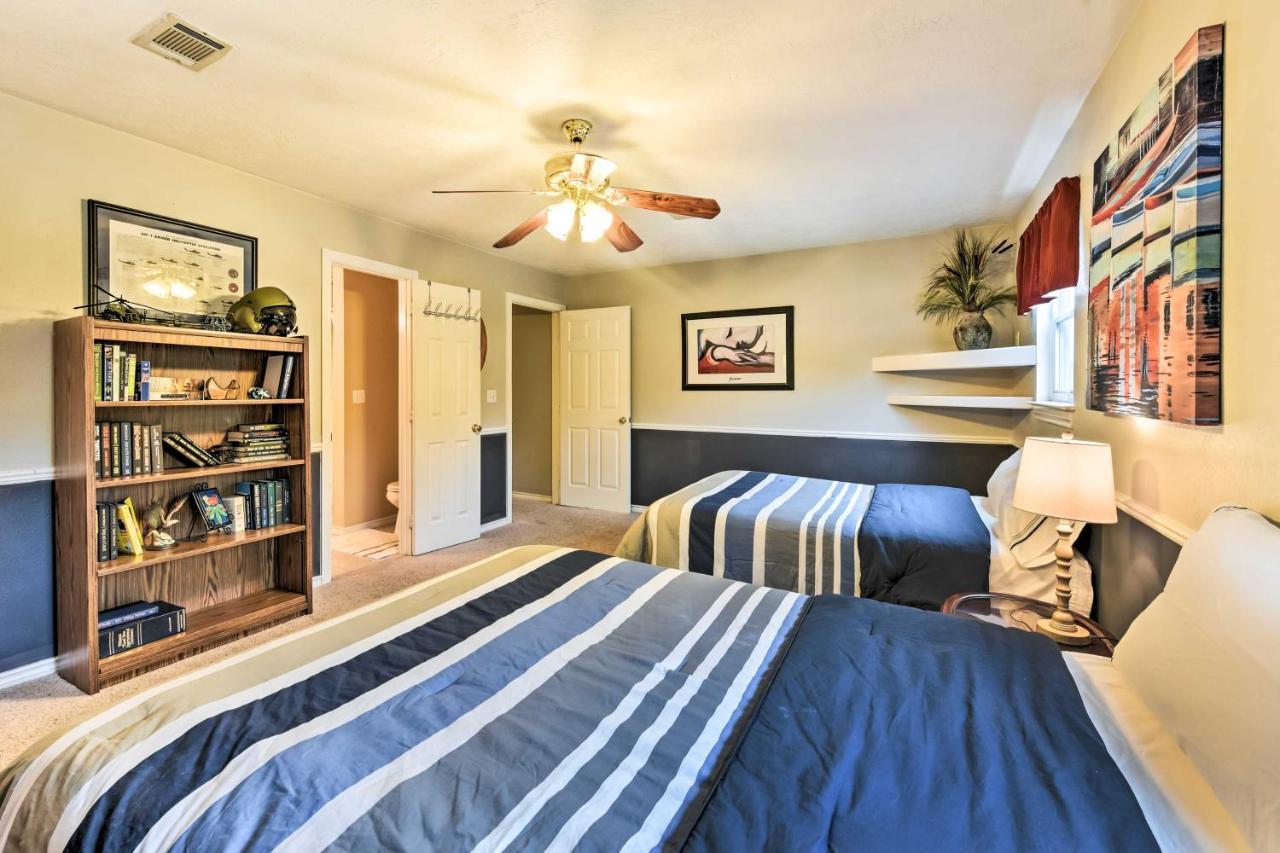 Quiet Lake Conroe Townhome With 2 Boat Slips! Willis Ngoại thất bức ảnh